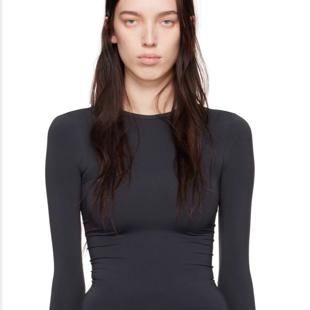 SKIMS Soft Smoothing Seamless Long Sleeve Top – Onyx – XS – NWT